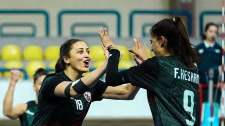 بالصور: طائرة الزمالك إلى نصف نهائي دوري السيدات