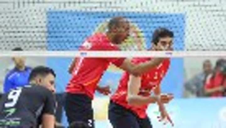 الأهلي يهزم النصر.. ويتوج بلقب البطولة العربية للطائرة