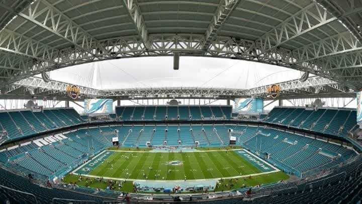 تحويل ملعب نهائي السوبر بول إلى سينما