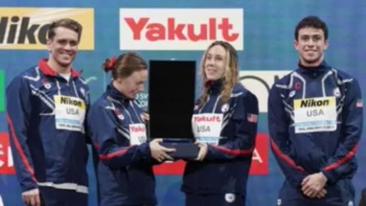 بالصور: أمريكا تتوج بلقب مونديال السباحة في أبو ظبي