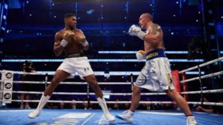 جوشوا يوجه رسالة قوية لأوسيك قبل نزال البحر الأحمر