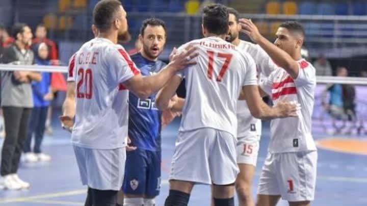 بالصور.. طائرة الزمالك تعبر الطلائع لنهائي كأس مصر