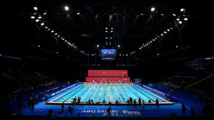 تجهيز مسبح بطولة العالم للمسافات القصيرة بزمن قياسي