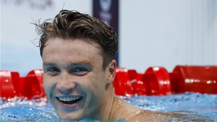 الأمريكي فينكه يحصد ذهبية سباق 1500 متر حرة