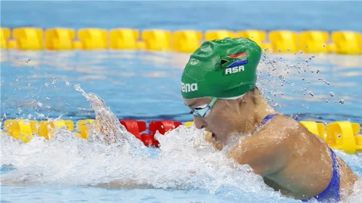 سكوينماكر تمنح جنوب أفريقيا ذهبية سباق 200 متر صدر