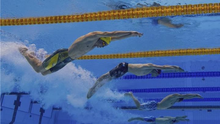مدربا فريق السباحة الأسترالي يدافعان عن تغيير تشكيلة التتابع