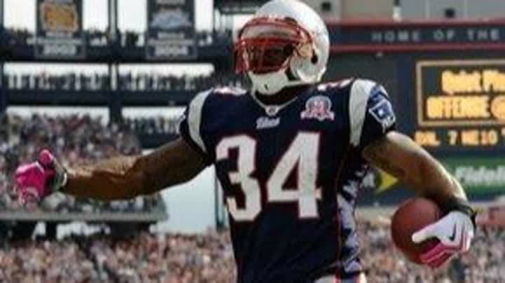 كاوبويز يتعاقد مع موريس بعد غياب موراي حتى نهاية الموسم