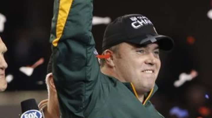 سجل الفائزين بلقب دوري كرة القدم الامريكية منذ عام 2000