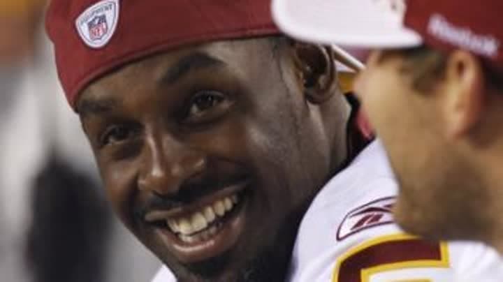 مكناب يتوصل لاتفاق لتمديد عقده مع ردسكينز