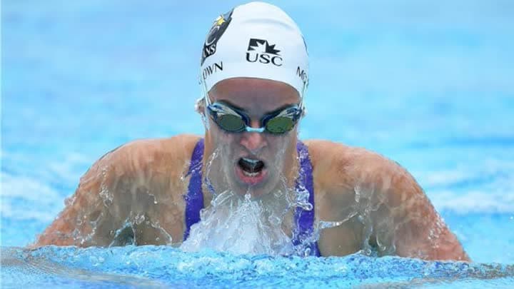 معركة الأرقام القياسية ترسم لوحة السباحة في طوكيو