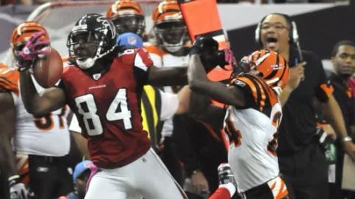 جونز يغيب عن بنجالز حتى نهاية الموسم بسبب اصابة في العنق