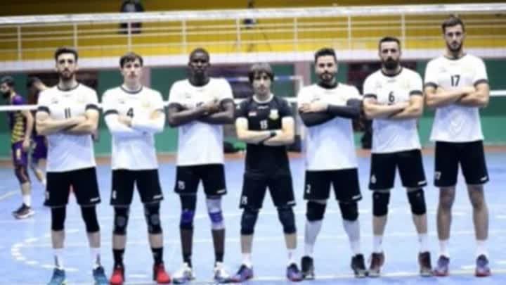 خيسوس جوميز يدعم صفوف طائرة أربيل