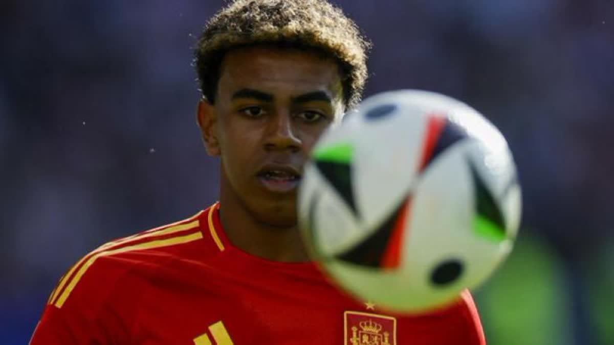  لامين يامال