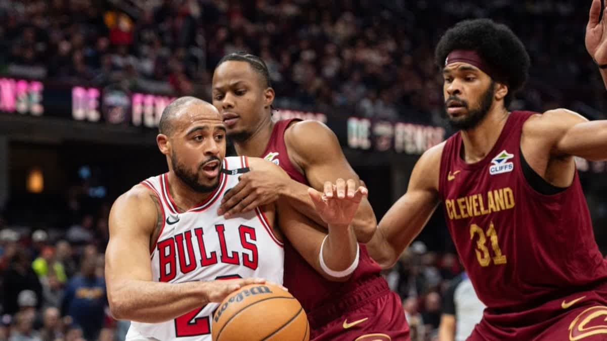 كافالييرز يفوز على بولز ويضمن صدارة القسم الشرقي