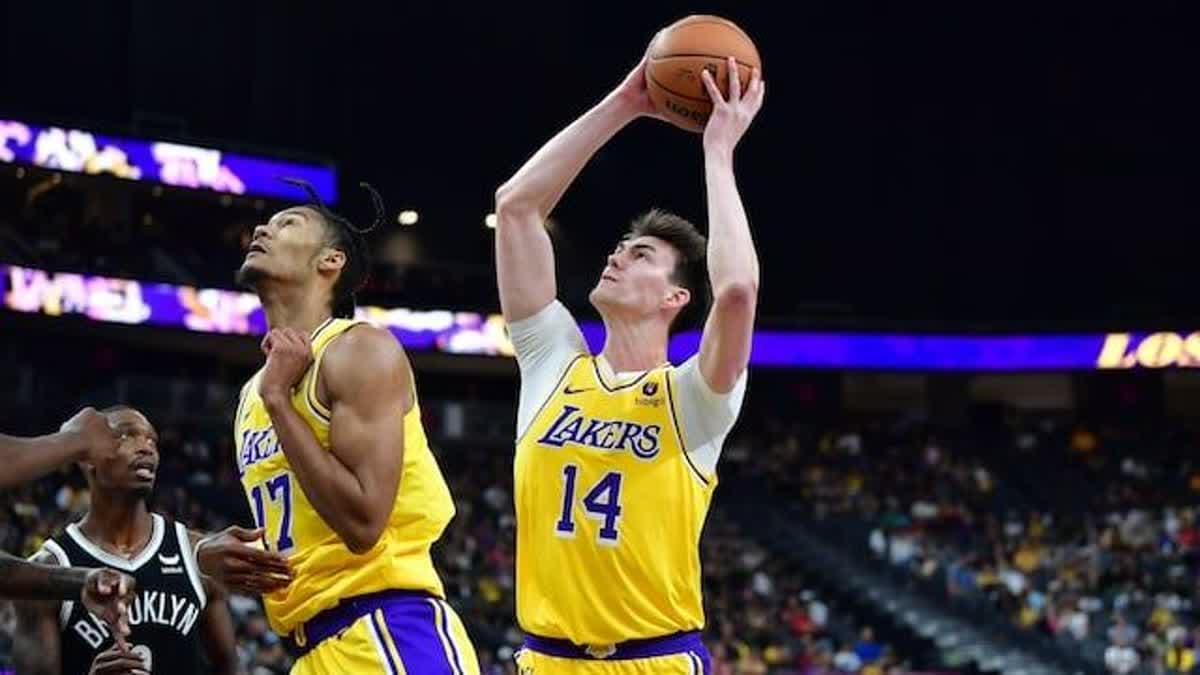  كولين كاستليتون 