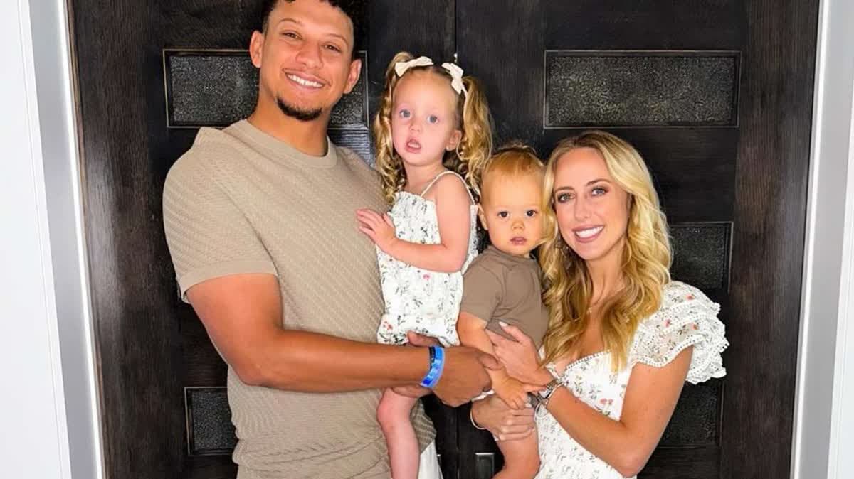 باتريك ماهومز وعائلته