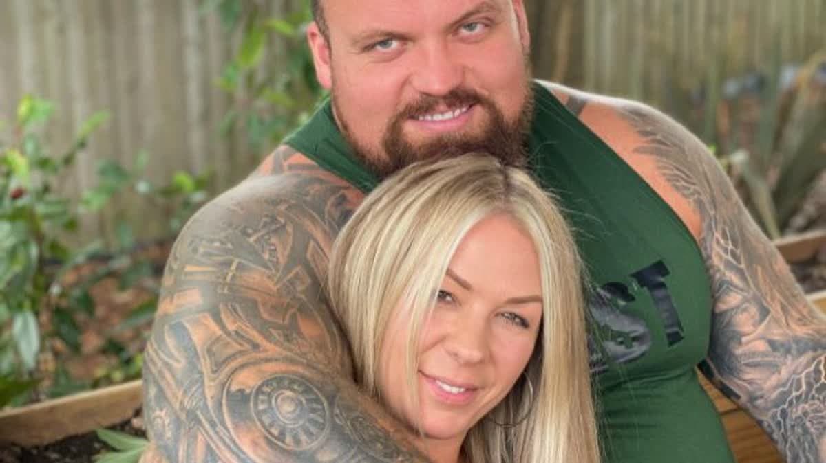 هول ألكسندرا