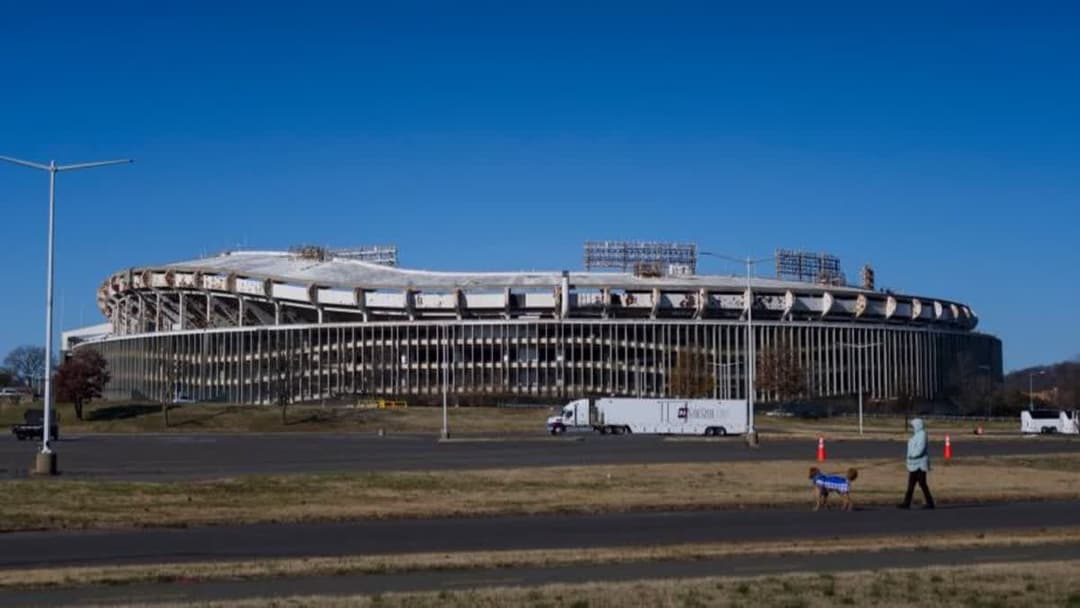 كوماندورز وواشنطن يتفقون على صفقة لبناء موقع ملعب روبرت كينيدي