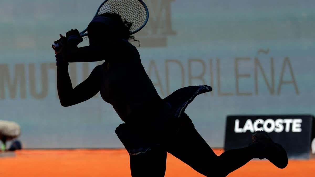 كانت كوكو جوف قد أكملت للتو فوزها على بليندا بينسيتش عندما انقطع التيار الكهربائي في بطولة مدريد المفتوحة