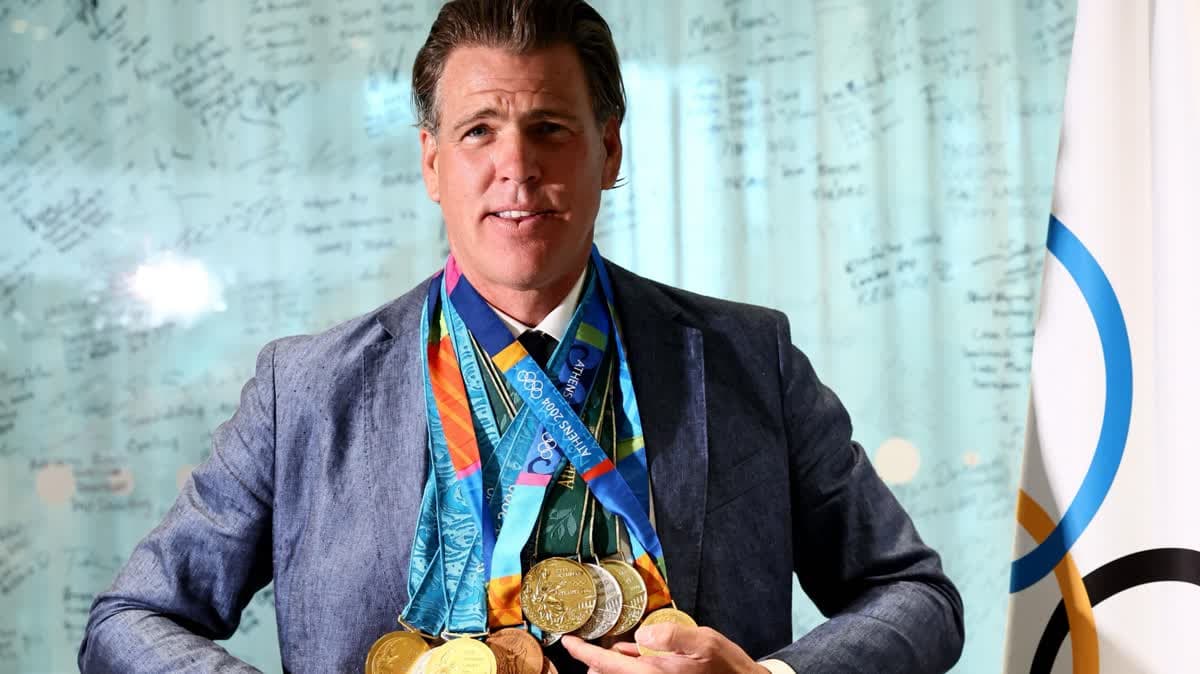 سبح غاري هول جونيور لصالح الولايات المتحدة الأمريكية في أولمبياد أتلانتا وسيدني وأثينا