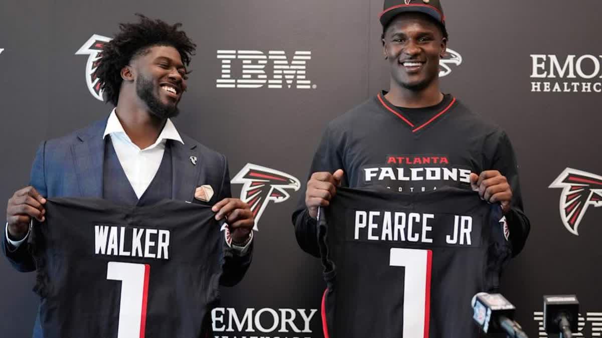 جالون ووكر وجيمس بيرس جونيور