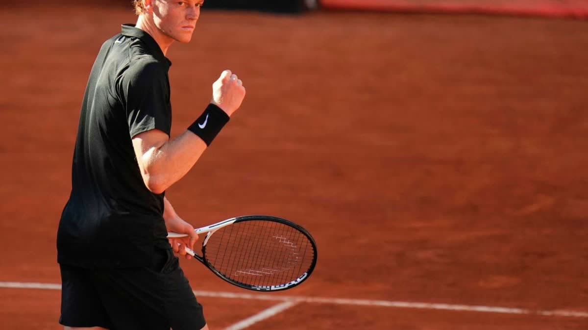 سينر يفوز على دي يونج