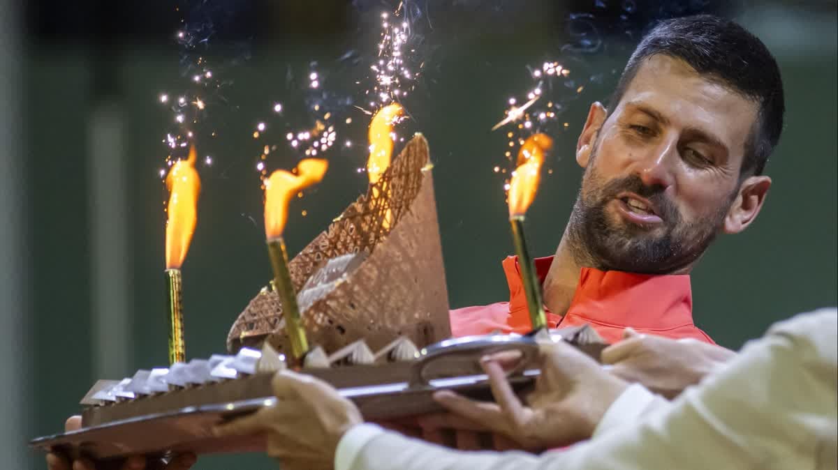 ديوكوفيتش يحتفل بعيد ميلاده 38 بالفوز على ارنالدي