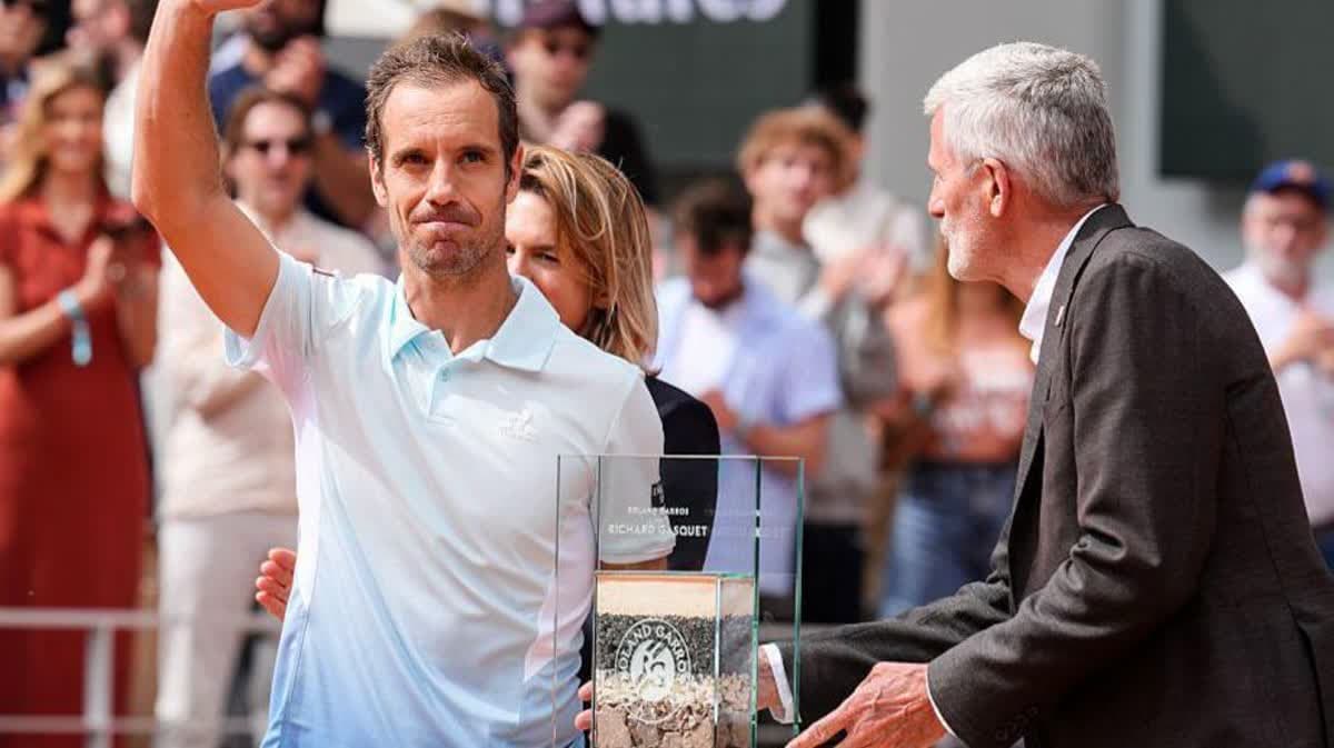 شارك ريتشارد جاسكيه لأول مرة في بطولة فرنسا المفتوحة عام 2002