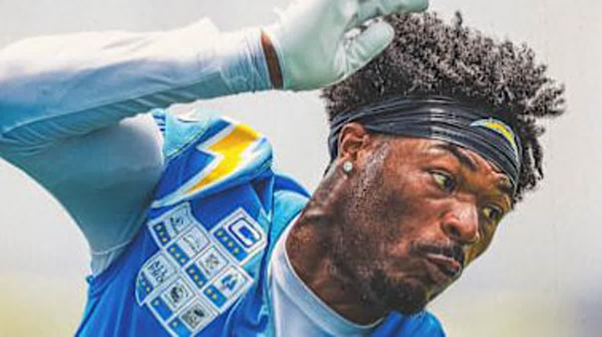 ديروين جيمس 