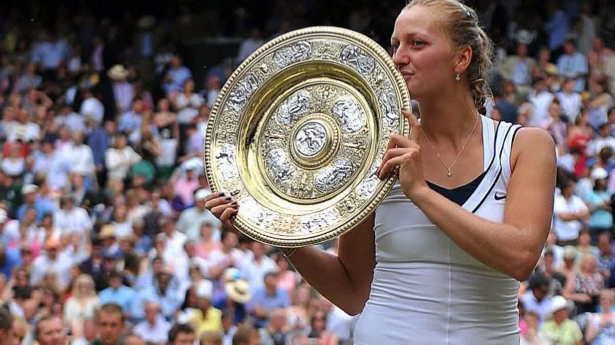 كانت كفيتوفا تبلغ من العمر 21 عامًا عندما تغلبت على ماريا شارابوفا في نهائي عام 2011