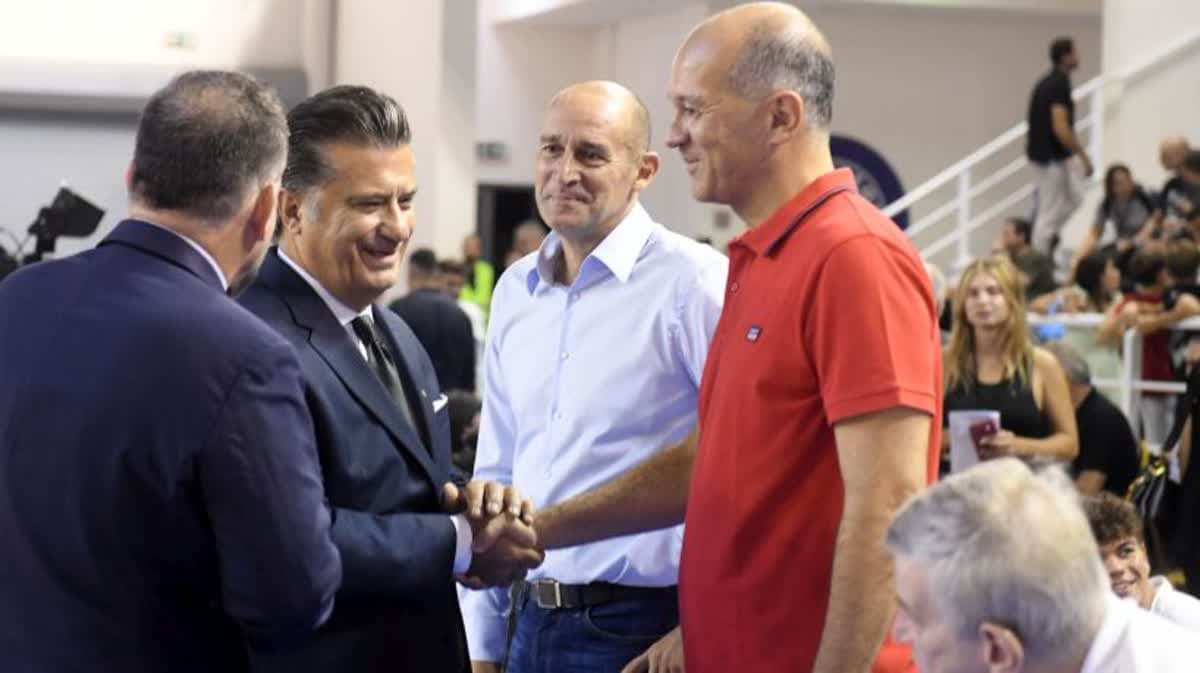 باناثينايكوس وأوليمبياكوس