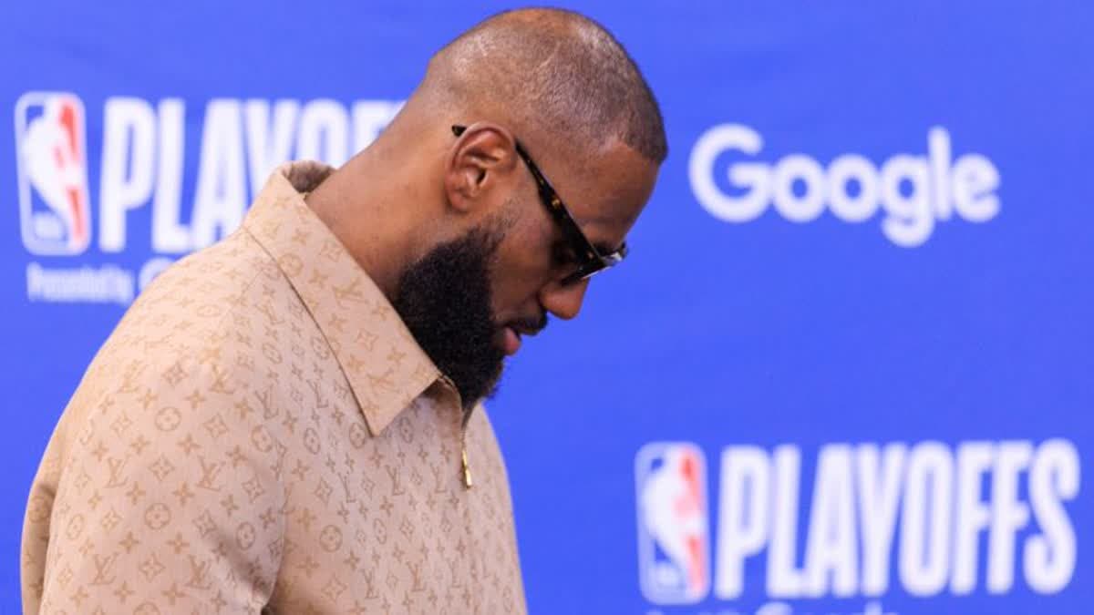 ليبرون جيمس