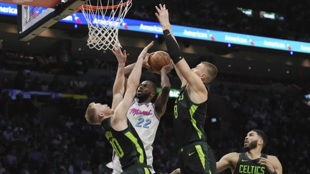  أندرو ويجينز