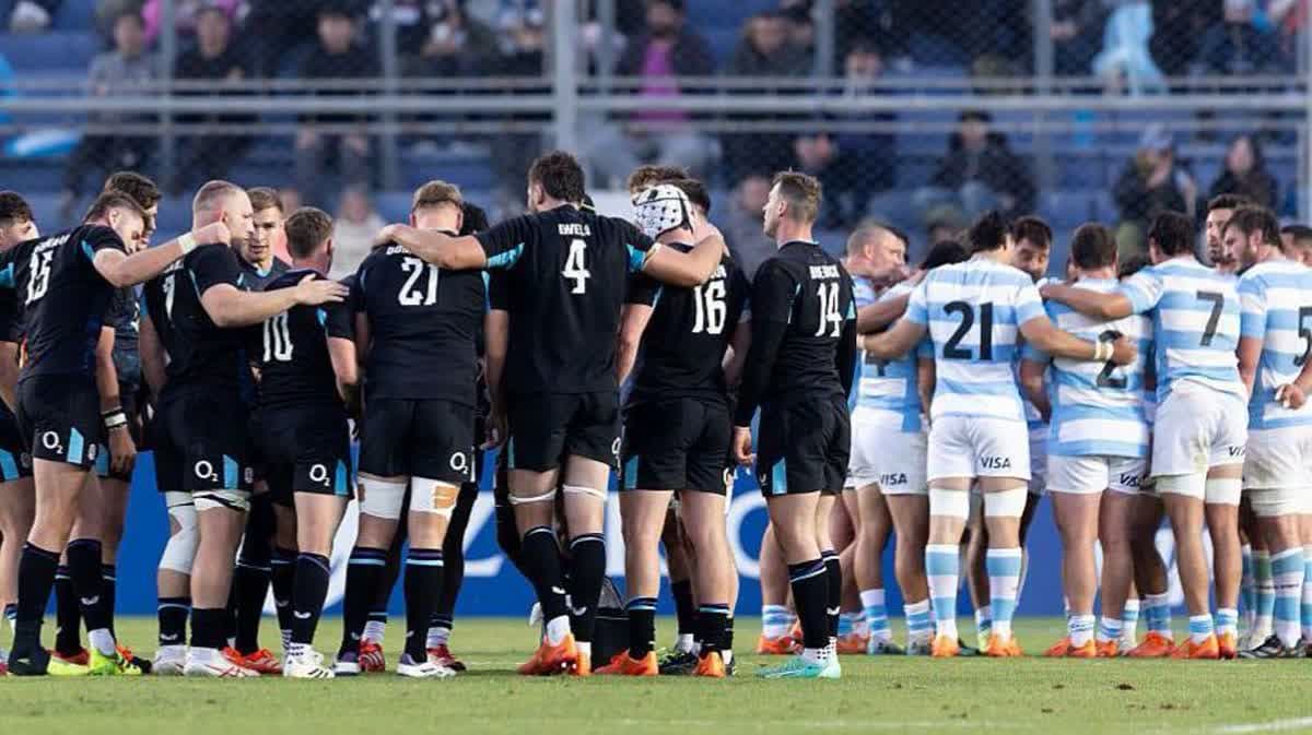 منتخبا انجلترا والأرجنتين بالرجبي