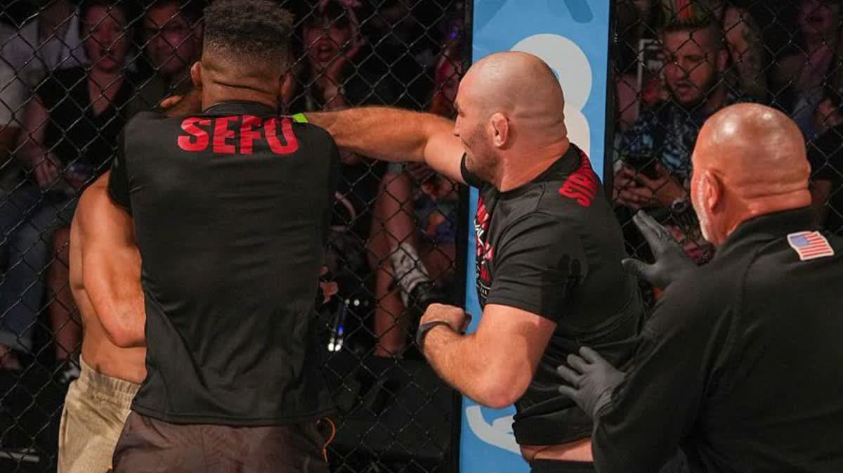 شون ستريكلاند