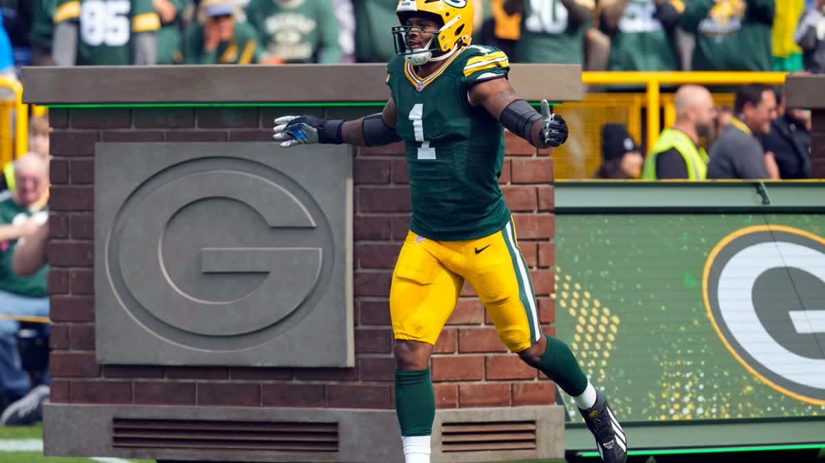 بارسونز يحظى باستقبال حافل من باكرز أمام ليونز