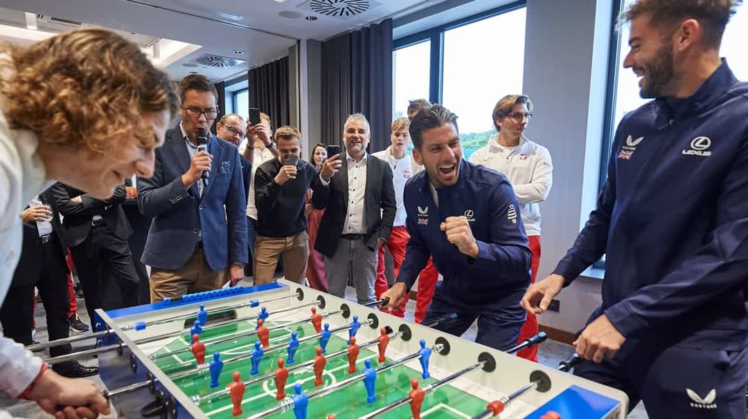 كاميرون نوري وجاكوب فيرنلي