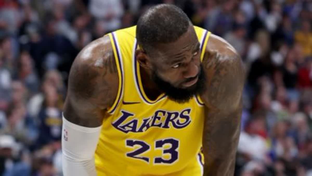 ليبرون جيمس