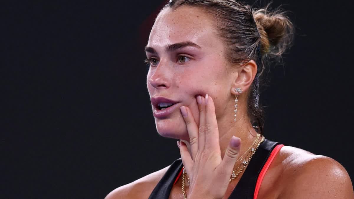 سابالينكا خارج ووهان