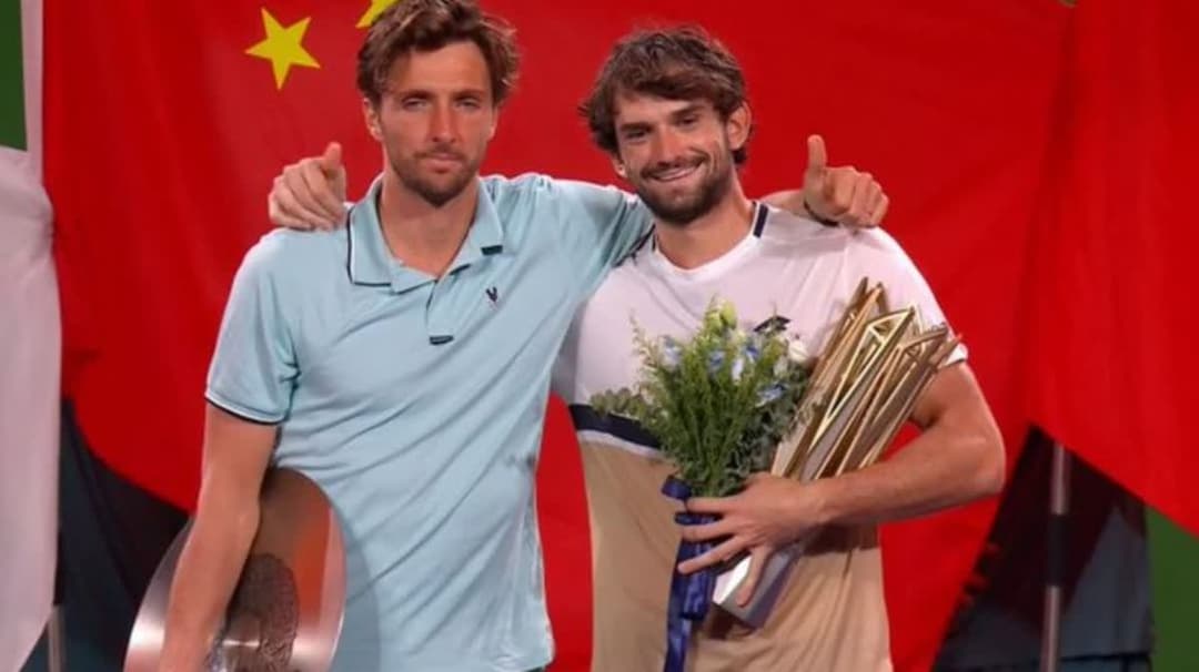 فاشيرو وابن عمه