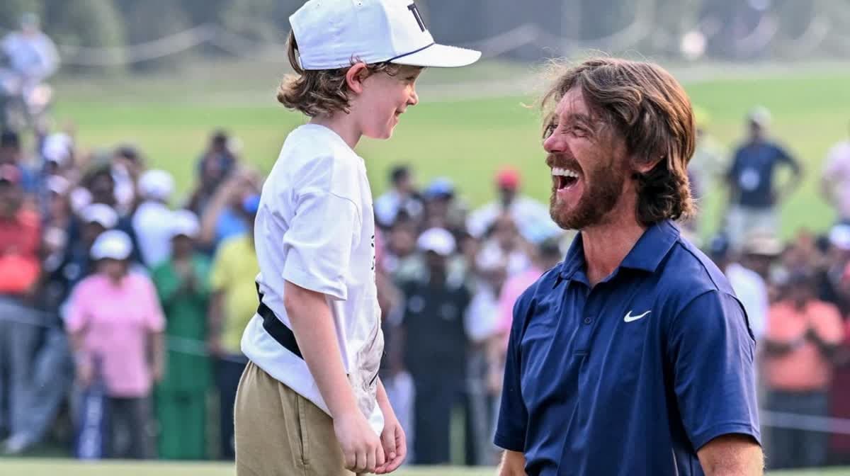 فيلتوود وابنه