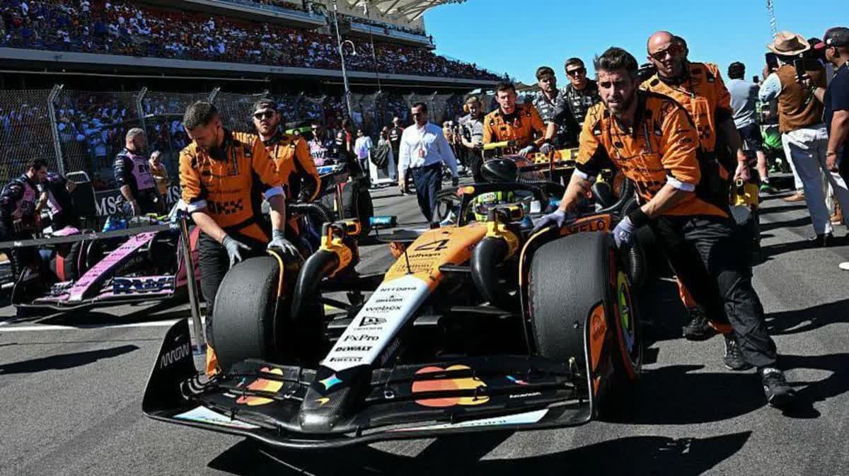 سيارة لاندو نوريس