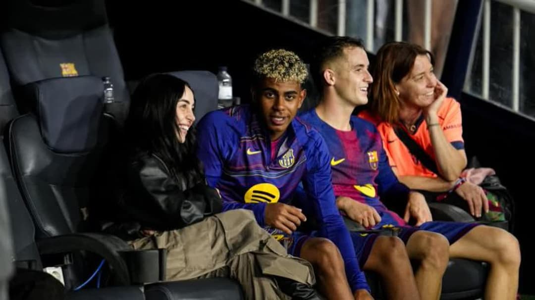 لامين يامال ونيكول 