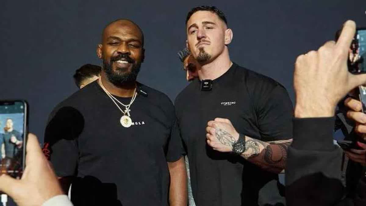 جون جونز وتوم أسبينال