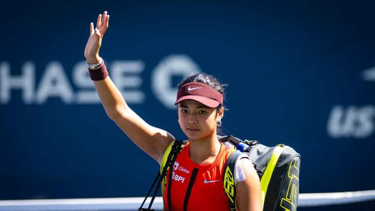  ألكسندرا إيالا 