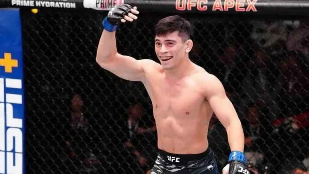 كيفن فاليخوس