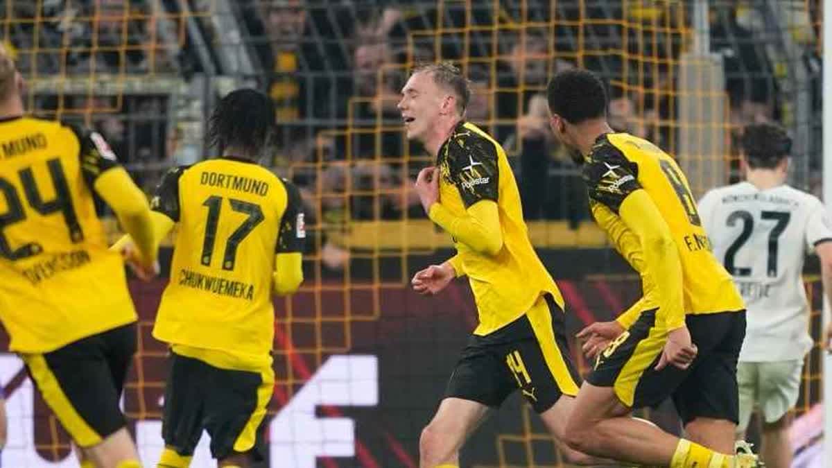 ماكسيميليان 