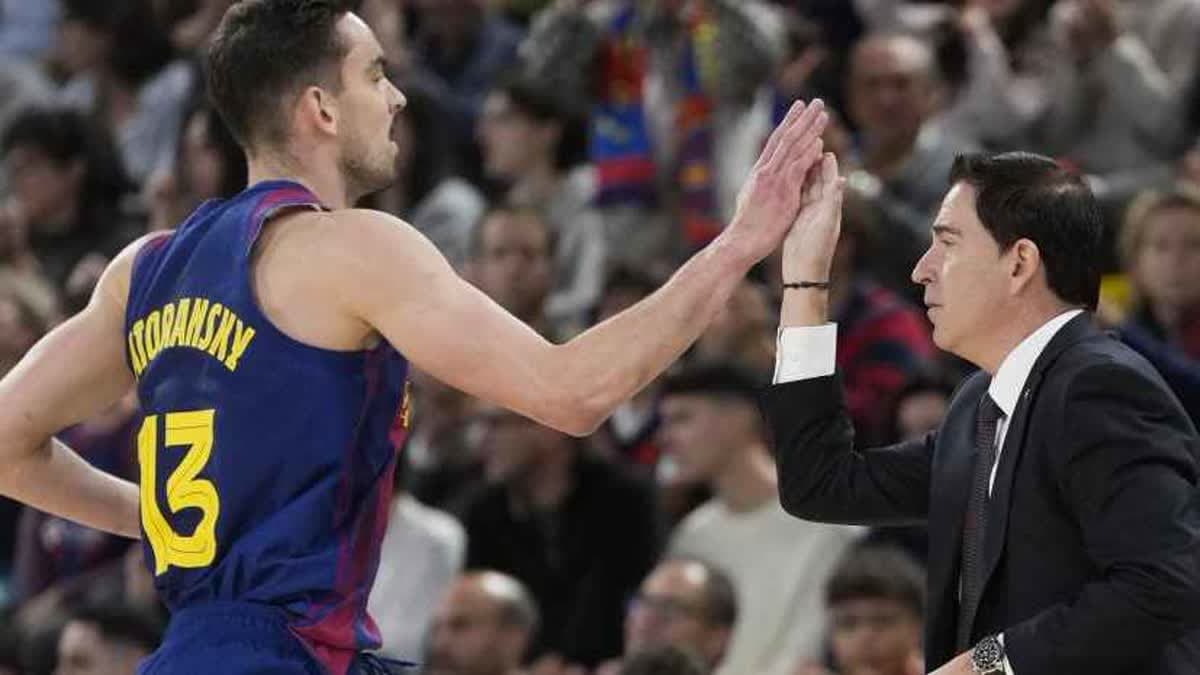 توماس ساتورانسكي و تشافي باسكوال