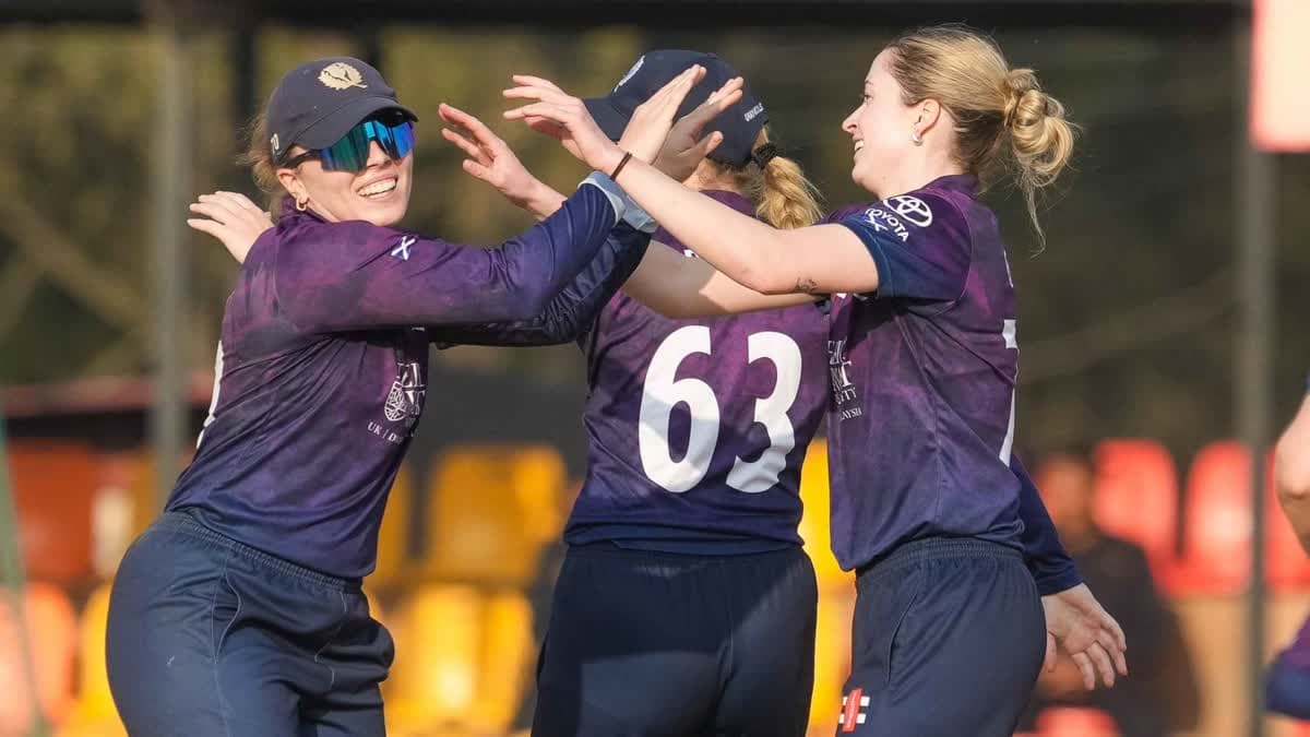 سيدات اسكتلندا