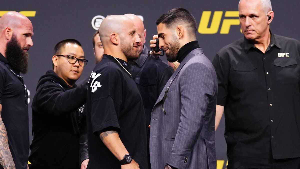 ألكسندر فولكانوفسكي وإيليا توبوريا